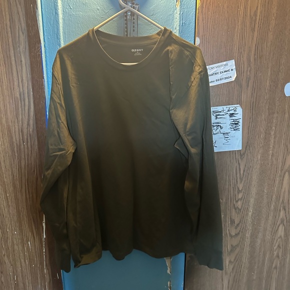 Old navy Green long sleeve - Picture 1 of 3